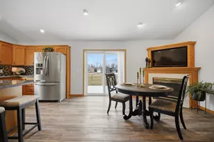 1437 Nottingham Dr, Owatonna, MN 55060 - Photo 12