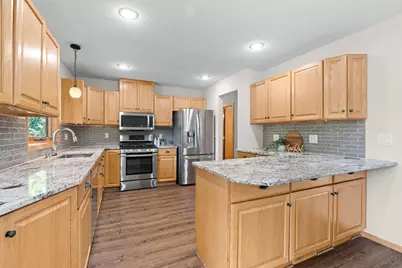 18208 Valley View Road, Eden Prairie, MN 55346 - Photo 2