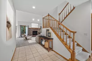 2032 Fox Valley Dr SW, Rochester, MN 55902 - Photo 2