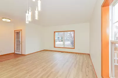 1304 50th Avenue N, Minneapolis, MN 55430 - Photo 6