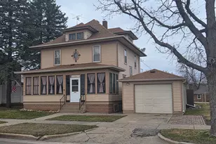 412 3rd St, Kenyon, MN 55946 - Photo 1