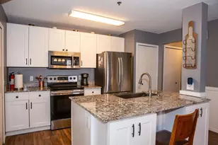 2556 Lockwood Dr, Mendota Heights, MN 55120 - Photo 10