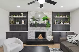 3233 Churchill Ct, Woodbury, MN 55125 - Photo 2