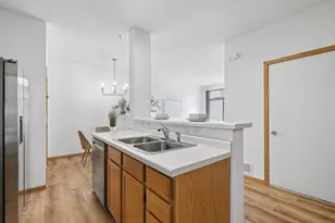 17878 Cobblestone Way, Eden Prairie, MN 55347 - Photo 10