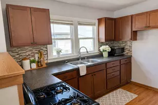 297 Maryland Ave W, Saint Paul, MN 55117 - Photo 4