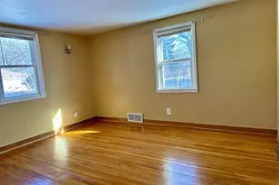 297 Maryland Ave W, Saint Paul, MN 55117 - Photo 10