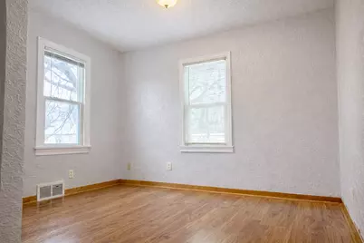 297 Maryland Avenue W, Saint Paul, MN 55117 - Photo 8