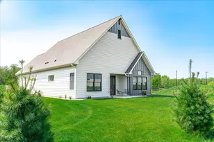 2225 Sharon Ln, Hudson, WI 54016 - Photo 26