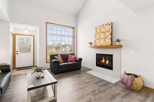 1651 Riverwood Dr, Burnsville, MN 55337 - Photo 4