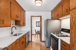 1370 Barclay St, Saint Paul, MN 55106 - Photo 12