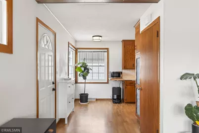 1370 Barclay Street, Saint Paul, MN 55106 - Photo 10