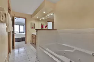 6861 W 82nd St, Bloomington, MN 55438 - Photo 14