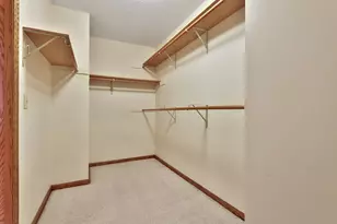 6861 W 82nd St, Bloomington, MN 55438 - Photo 16