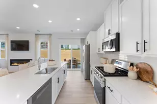 4012 Hayward Ave N, Oakdale, MN 55128 - Photo 4