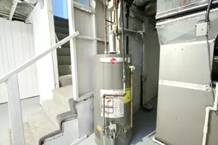 2011 2nd Ave N, Minneapolis, MN 55405 - Photo 52