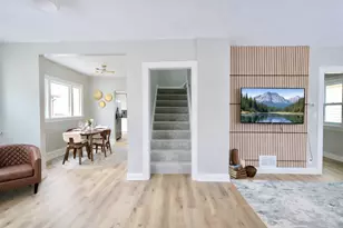 2011 2nd Ave N, Minneapolis, MN 55405 - Photo 20