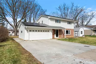 10716 27th Ave S, Burnsville, MN 55337 - Photo 2