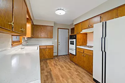 3231 Zane Avenue N, Crystal, MN 55422 - Photo 10