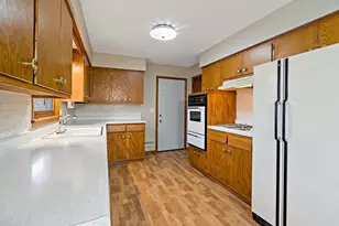 3231 Zane Ave N, Crystal, MN 55422 - Photo 10