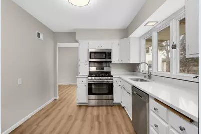 4617 Maryland Avenue N, Crystal, MN 55428 - Photo 10