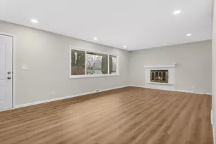 4617 Maryland Ave N, Crystal, MN 55428 - Photo 4