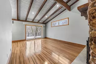 9708 Mill Creek Dr, Eden Prairie, MN 55347 - Photo 8