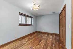 9708 Mill Creek Dr, Eden Prairie, MN 55347 - Photo 32