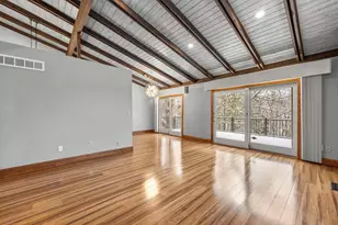 9708 Mill Creek Dr, Eden Prairie, MN 55347 - Photo 4