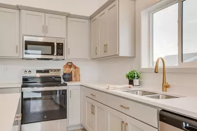 2529 36th Avenue S, Moorhead, MN 56560 - Photo 16