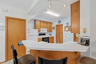 8851 Branson Dr, Inver Grove Heights, MN 55076 - Photo 6