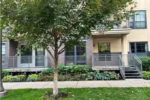 825 Berry St, Saint Paul, MN 55114 - Photo 8