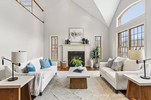 11625 Live Oak Dr, Minnetonka, MN 55305 - Photo 2