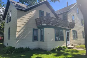 610 8th St SW, Austin, MN 55912 - Photo 2