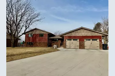 1665 Oakwood Drive, Worthington, MN 56187 - Photo 48