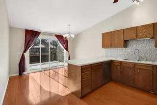 328 River Woods Ln, Burnsville, MN 55337 - Photo 16