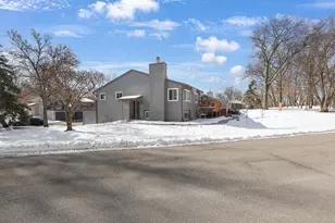 328 River Woods Ln, Burnsville, MN 55337 - Photo 32