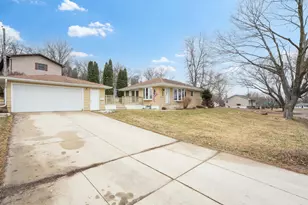 932 24th St NW, Rochester, MN 55901 - Photo 24