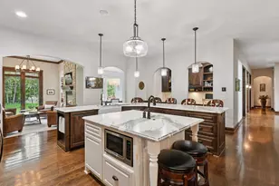 6930 Lake Harrison Cir, Chanhassen, MN 55317 - Photo 8
