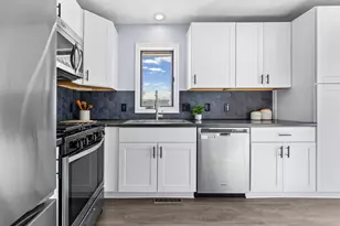 5935 W 136th St, Savage, MN 55378 - Photo 6