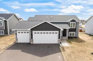 423 Eagle St NW, Isanti, MN 55040 - Photo 38