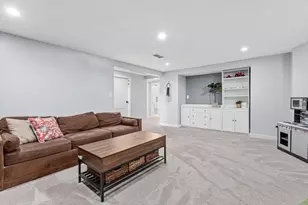 1801 Chatsworth Street North, Roseville, MN 55113 - Photo 20