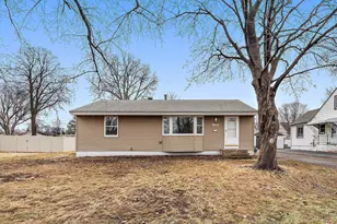 136 Panorama Ave, Fridley, MN 55421 - Photo 28