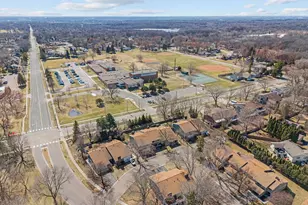 9344 Nesbitt Rd, Bloomington, MN 55437 - Photo 42