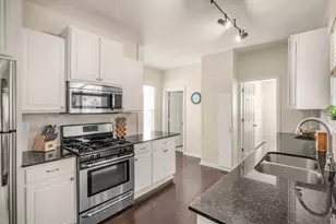 282 Annapolis St E, West Saint Paul, MN 55118 - Photo 14