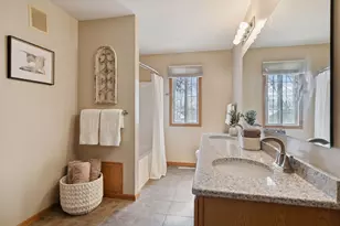 14392 Raymond Ln, Eden Prairie, MN 55347 - Photo 10