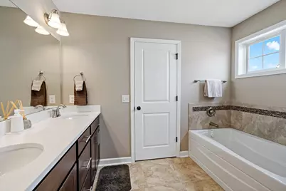 3894 Carver Path, Chaska, MN 55318 - Photo 20