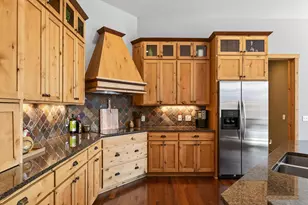 23400 Woodland Ridge Dr, Lakeville, MN 55044 - Photo 20