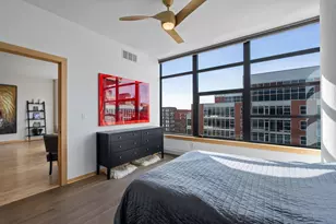 215 10th Ave S, Minneapolis, MN 55415 - Photo 16