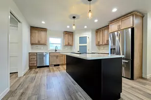 406 8th Ave SW, Pipestone, MN 56164 - Photo 14