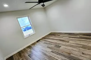 406 8th Ave SW, Pipestone, MN 56164 - Photo 22